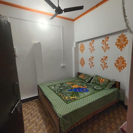 Awadh Guest House Ayodhya Exterior foto